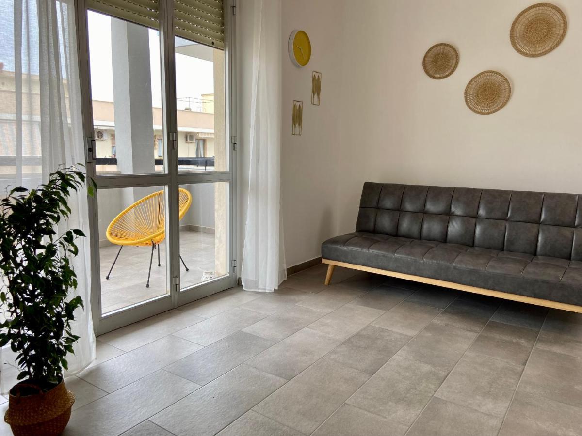 Terrazza Vista Mare E Box Auto Apartment *